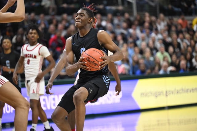 South Christian vs Warren Lincoln in the MHSAA Division 2 championship -- Scott Hasse1